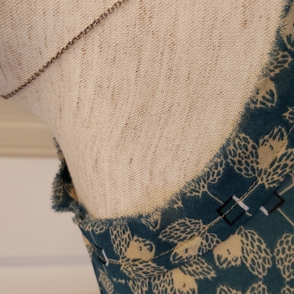 Cabi Jade Leaf Print Top - Picture 6 of 14